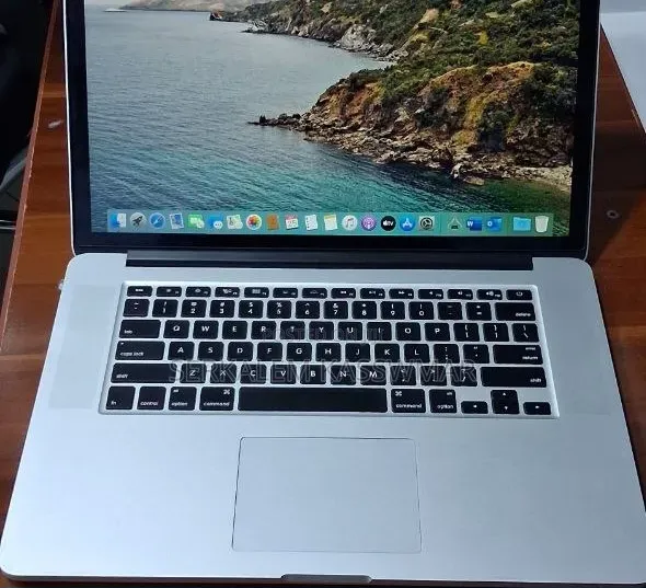 New Laptop Apple MacBook Pro 2014 16GB Intel Core i7 SSD 256GB