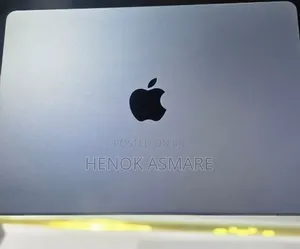 New Laptop Apple MacBook Air 2024 M3 8GB Apple M3 SSD 256GB
