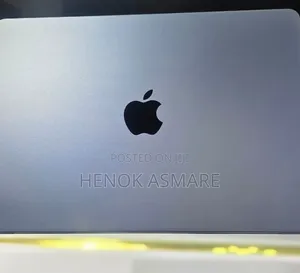 New Laptop Apple MacBook Air 2024 M3 8GB Apple M3 SSD 256GB