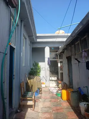 5bdrm House in Akaky Kaliti for sale