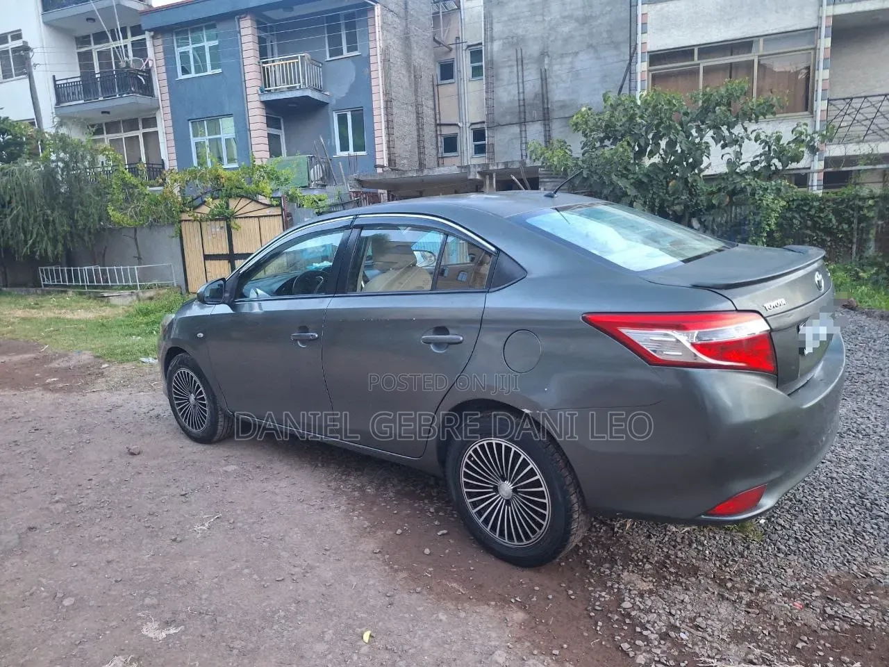 Toyota Yaris 2013 Black