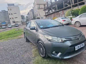 Toyota Yaris 2013 Black