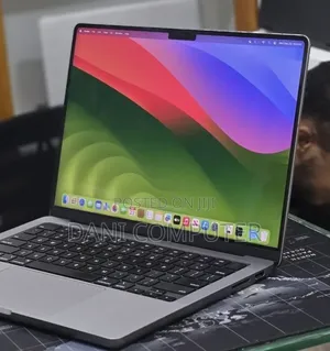 New Laptop Apple MacBook Pro 2023 M3 8GB Intel Core M3 SSD 512GB