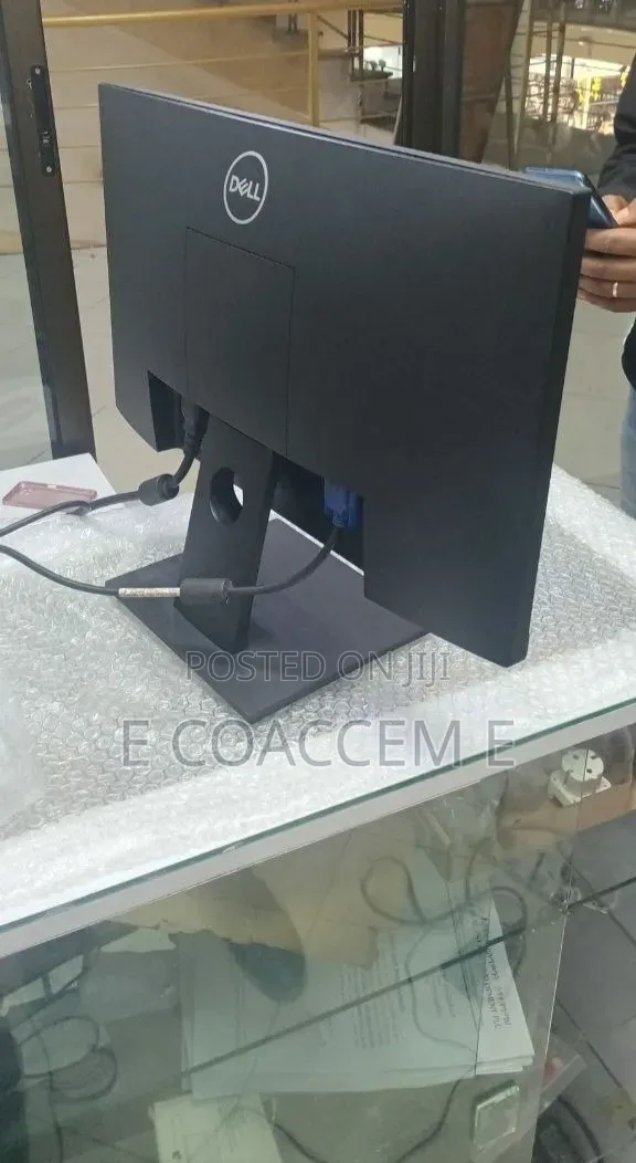 Dell Moniter Brand New Dell Moniter 20 Inch Price 22000