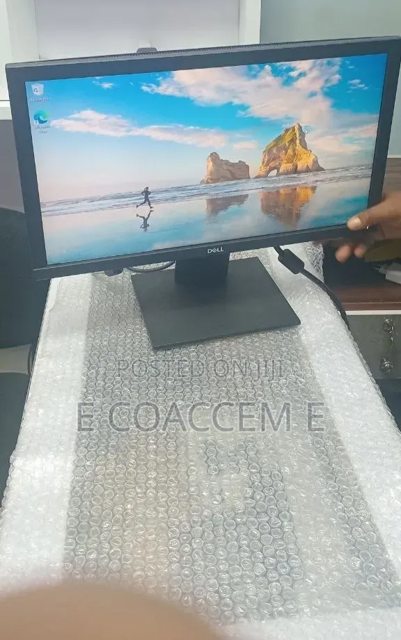 Dell Moniter Brand New Dell Moniter 20 Inch Price 22000