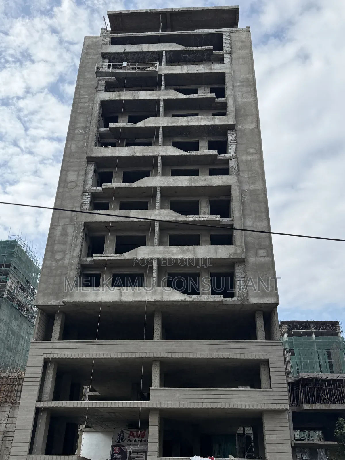1bdrm Apartment in Aw, Arada for sale