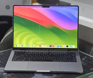 New Laptop Apple 8GB Apple M3 SSD 512GB