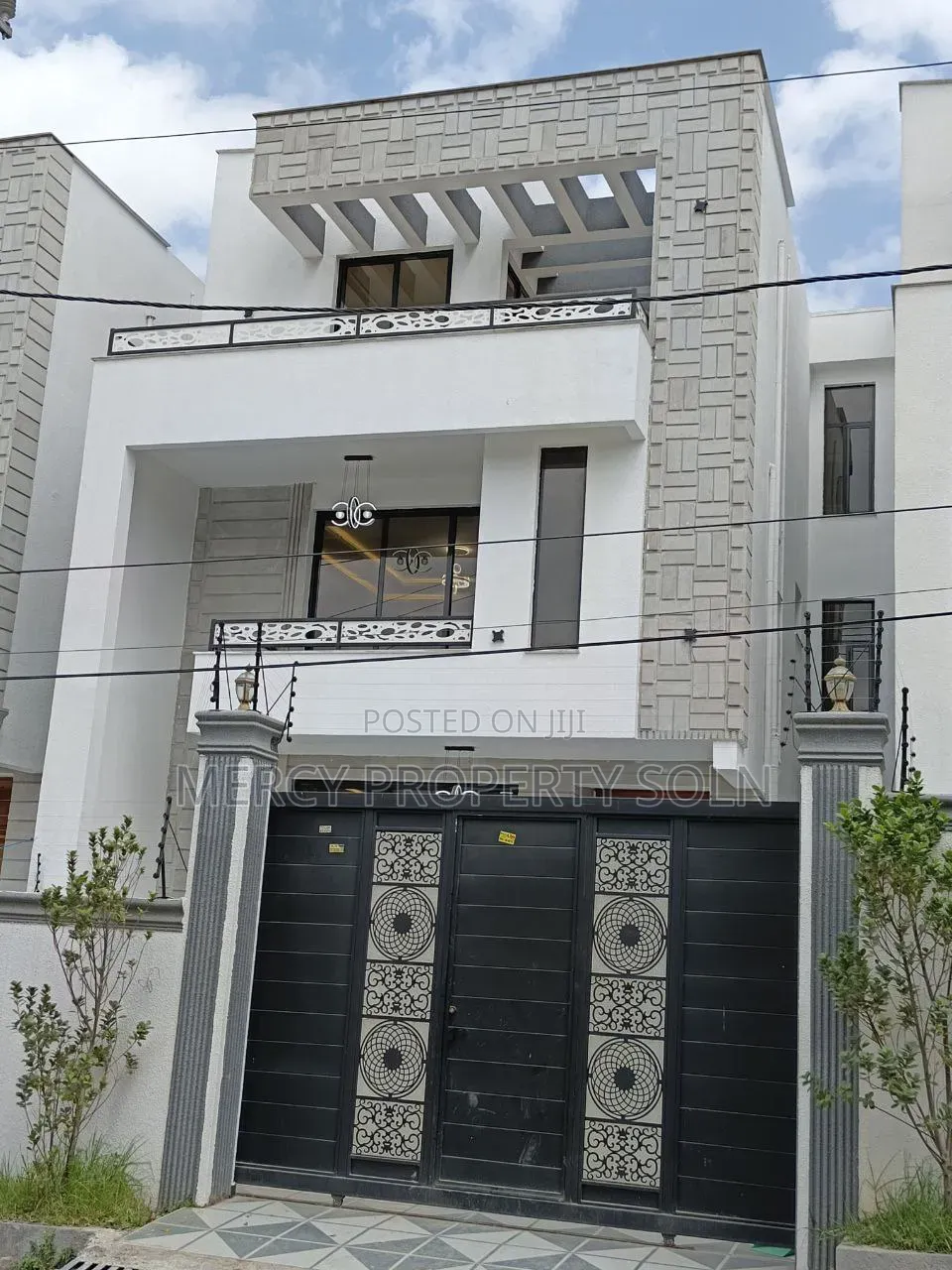 10bdrm House in Bole for sale