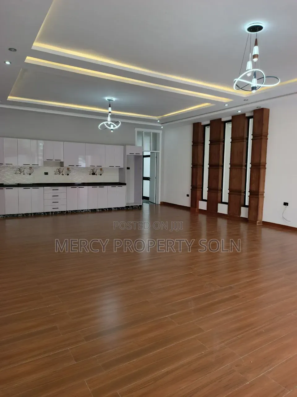 10bdrm House in Bole for sale