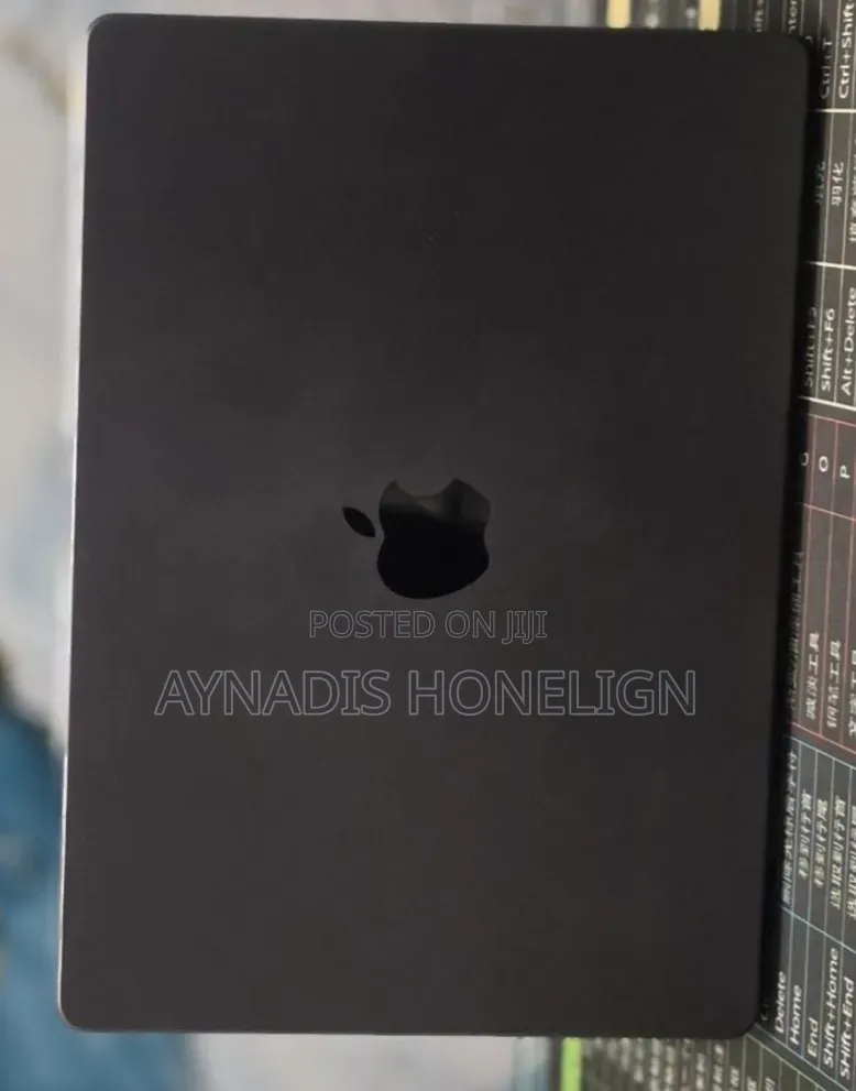New Laptop Apple MacBook Pro 2024 M4 Pro 16GB Apple M4 Pro SSD 512GB