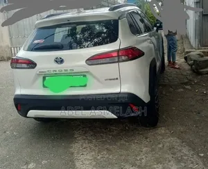 Toyota Corolla 2022 White