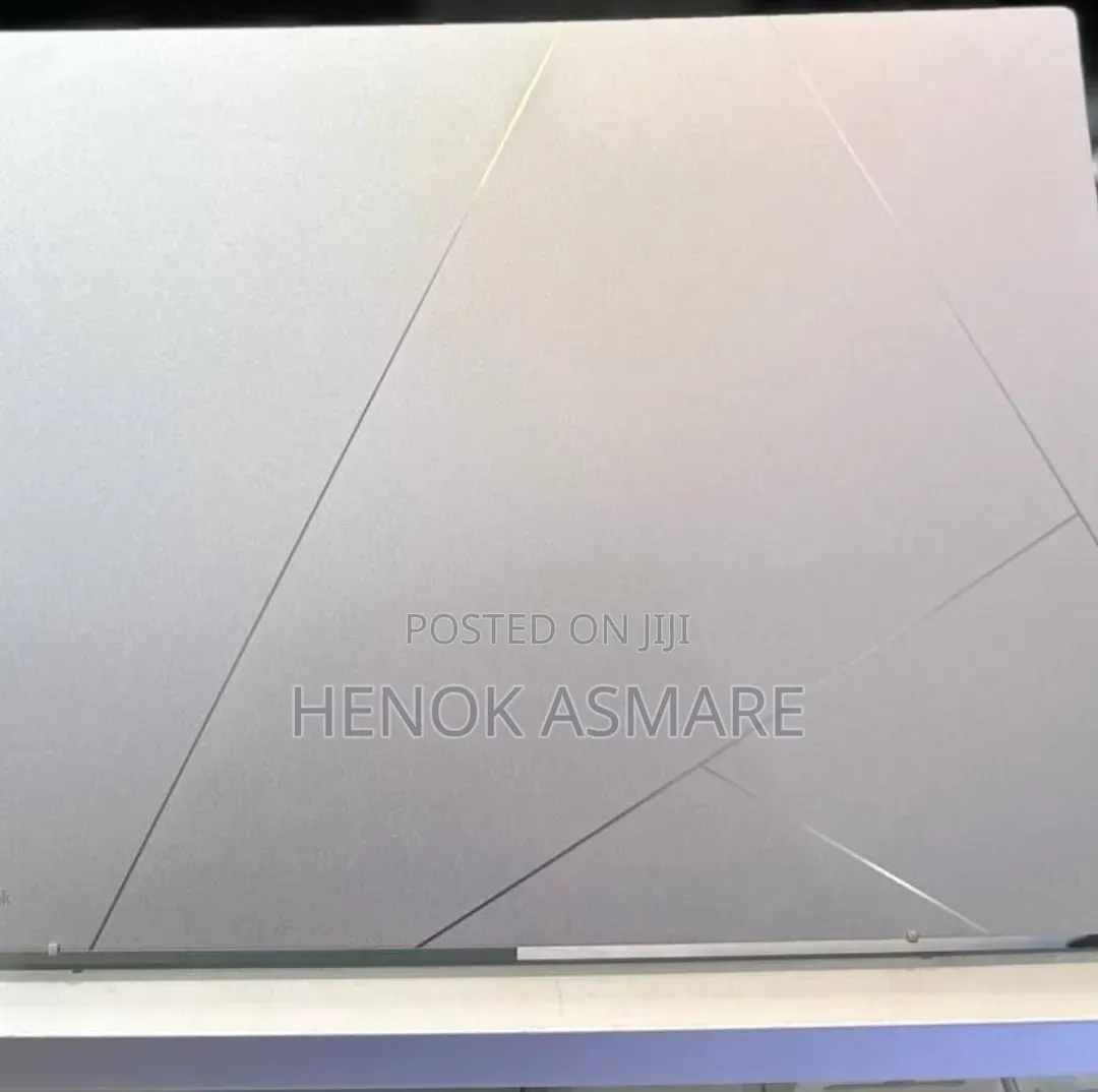 New Laptop Asus Zenbook 14 16GB Intel Core i9 SSD 512GB