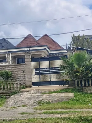 Furnished 3bdrm Villa in Bole for sale