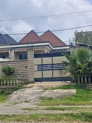 Furnished 3bdrm Villa in Bole for sale