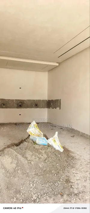 Furnished 3bdrm Villa in Bole for sale
