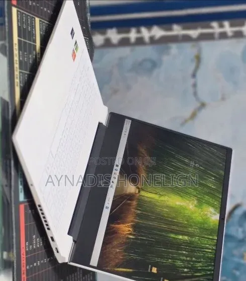 New Laptop HP Victus 15 16GB AMD Ryzen 7 SSD 1T