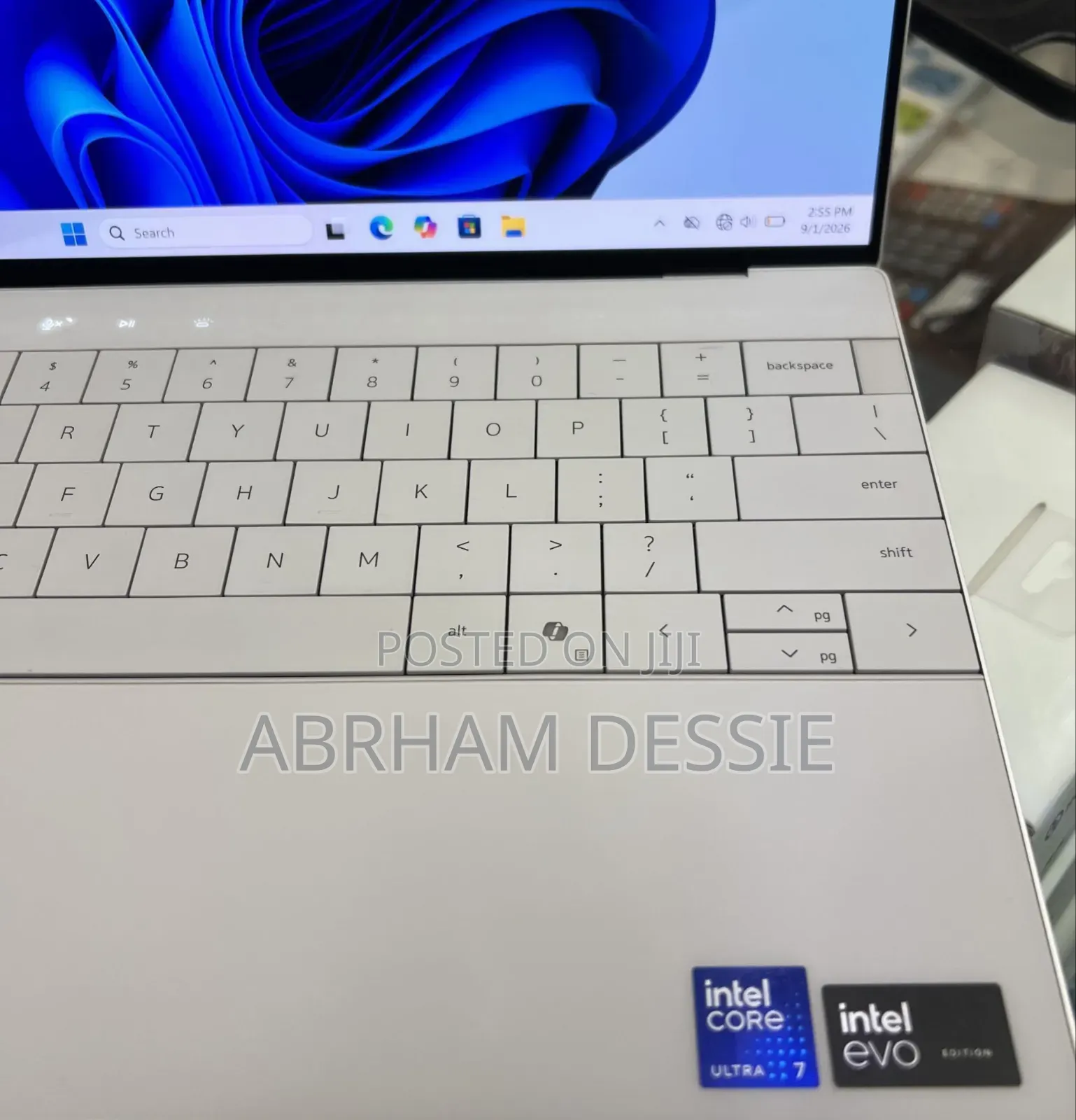 New Laptop Dell XPS 15 16GB Intel Core Ultra 7 SSD 512GB