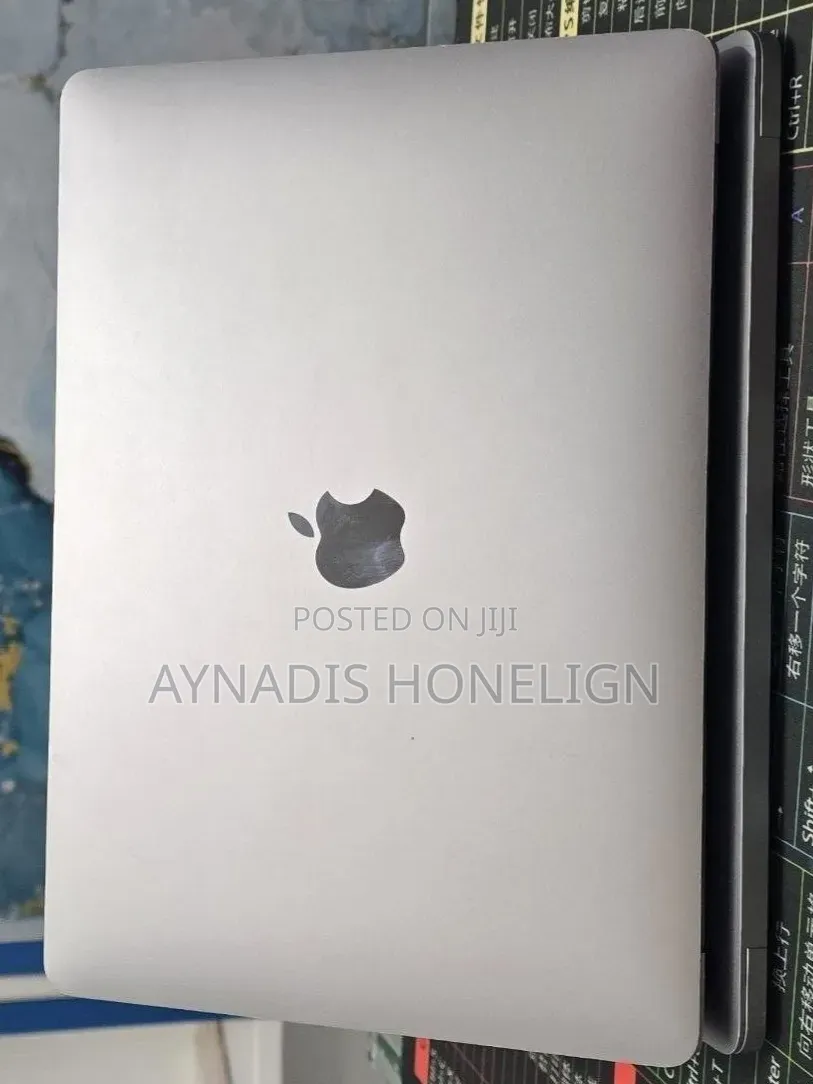 New Laptop Apple MacBook Air 2020 M1 8GB Apple M1 SSD 256GB