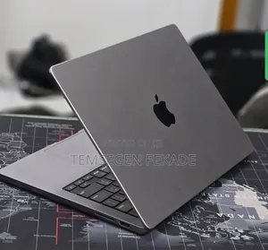 New Laptop Apple MacBook Pro 2023 M3 8GB Apple M3 Pro SSD 512GB