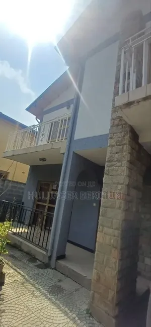 Furnished 3bdrm Villa in Bole for sale