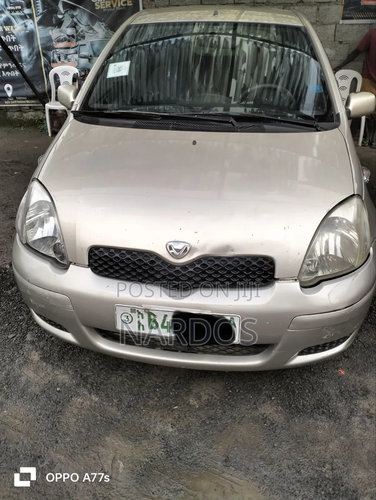 Toyota Vitz 2002 Gold