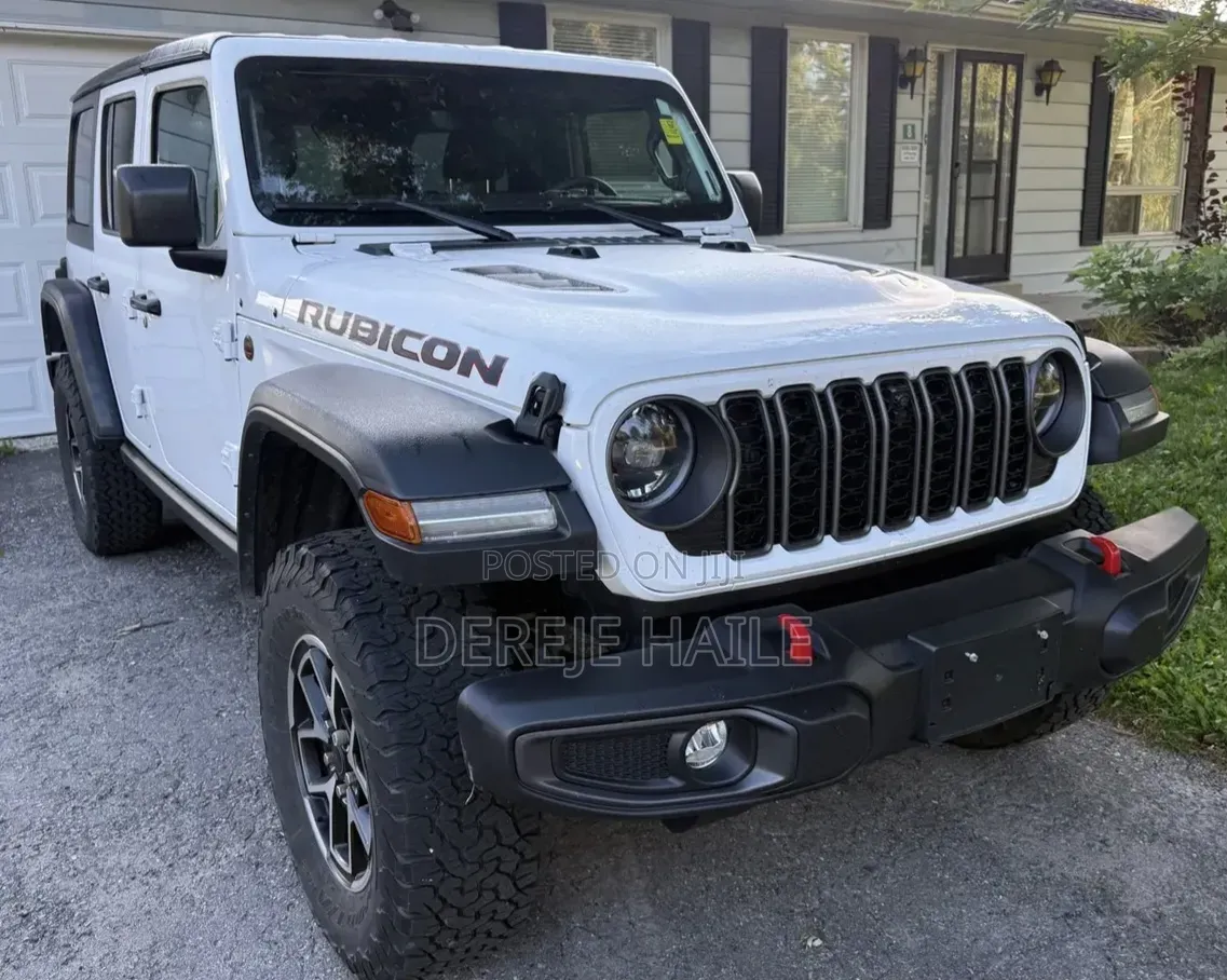 Jeep Wrangler 2024 White