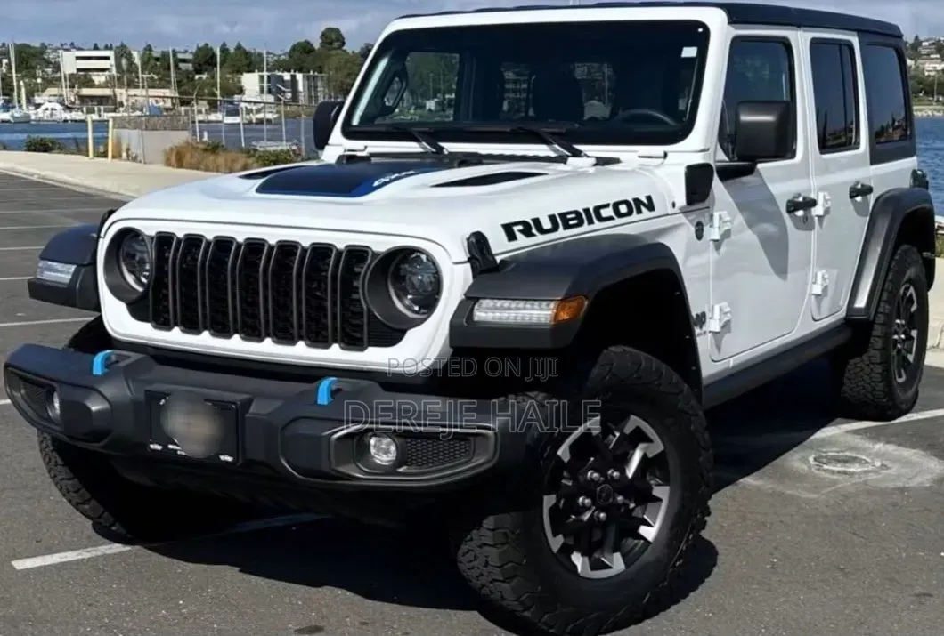 Jeep Wrangler 2024 White