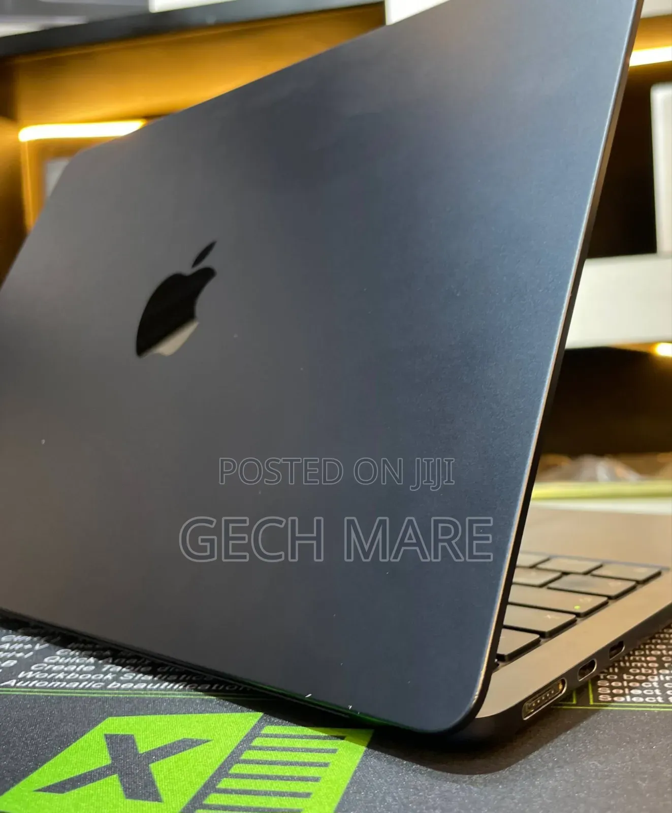 New Laptop Apple MacBook Air 2022 M2 8GB Apple M2 SSD 512GB