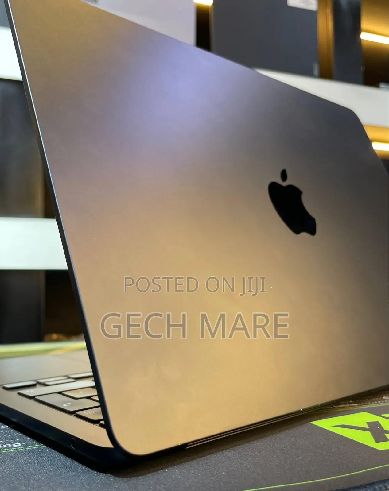 New Laptop Apple MacBook Air 2022 M2 8GB Apple M2 SSD 512GB