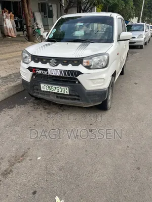 Suzuki S-Presso 2022 White