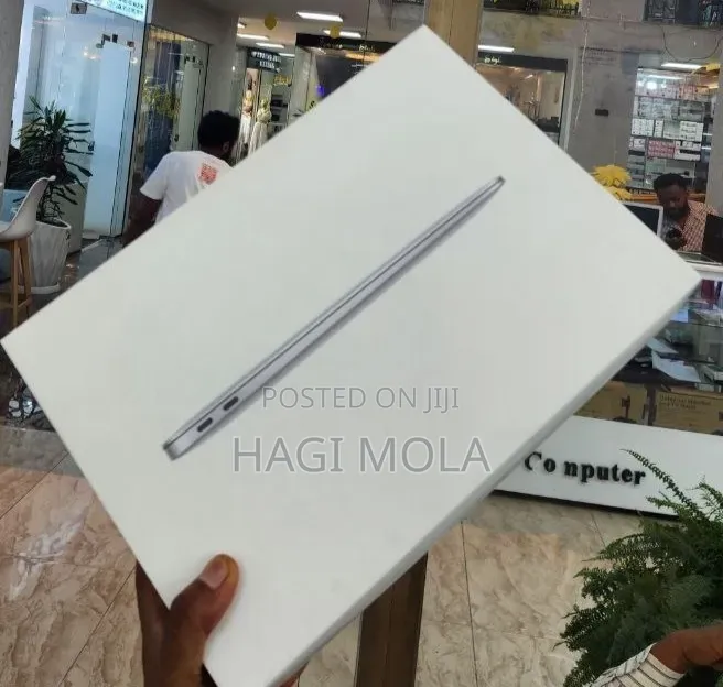 New Laptop Apple MacBook Air 2020 M1 8GB Apple M1 SSD 256GB