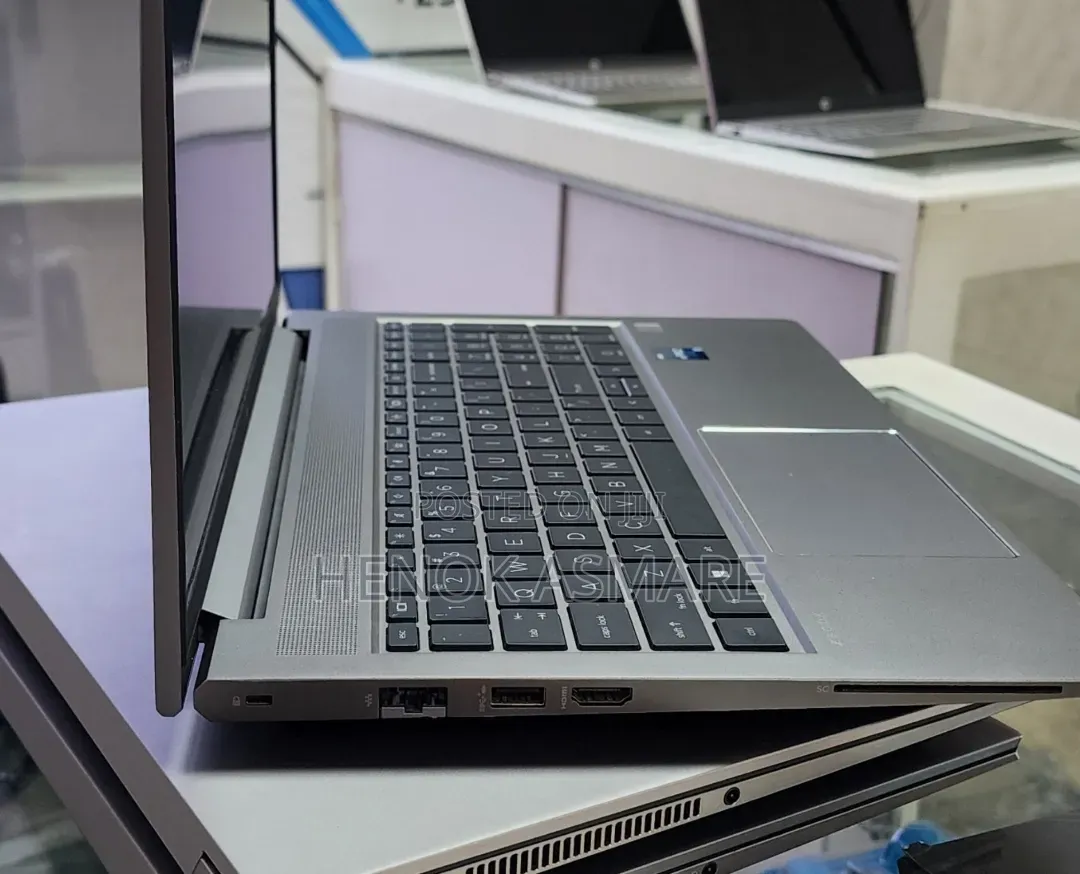 New Laptop HP ZBook 15 32GB Intel Core i9 SSD 512GB
