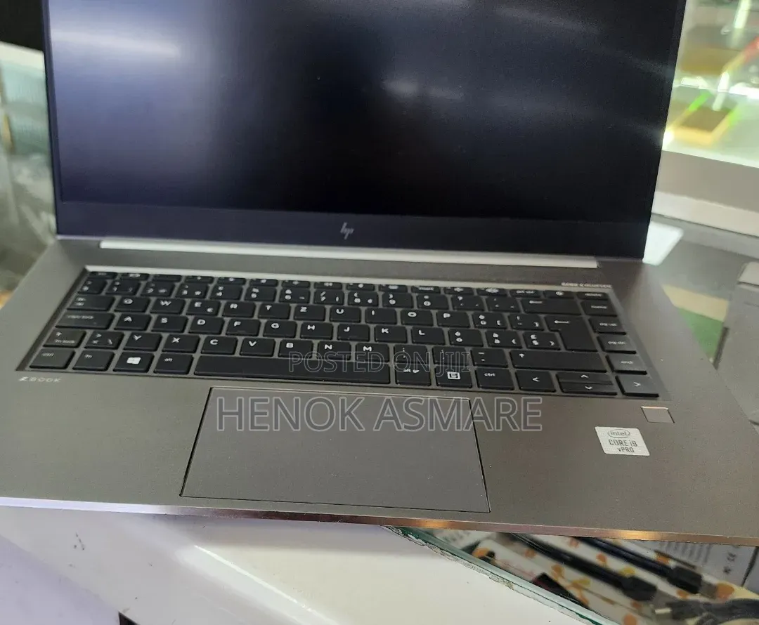 New Laptop HP ZBook 15 32GB Intel Core i9 SSD 512GB
