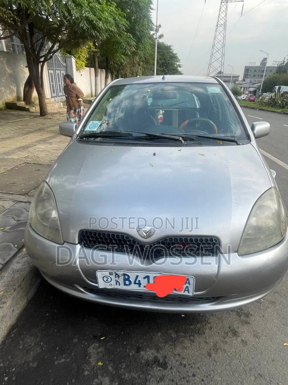 Toyota Vitz 2001 Gray