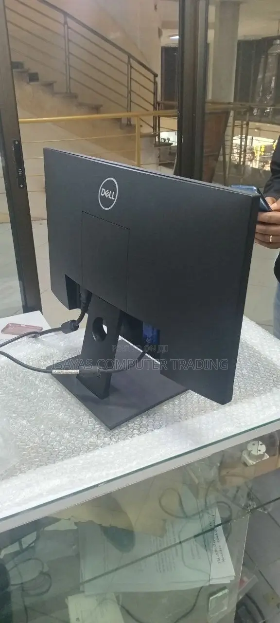 Dell Moniter Brand New Dell Moniter 20 Inch