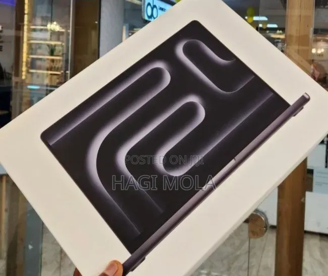 New Laptop Apple MacBook Pro 24GB Apple M5 SSD 1T