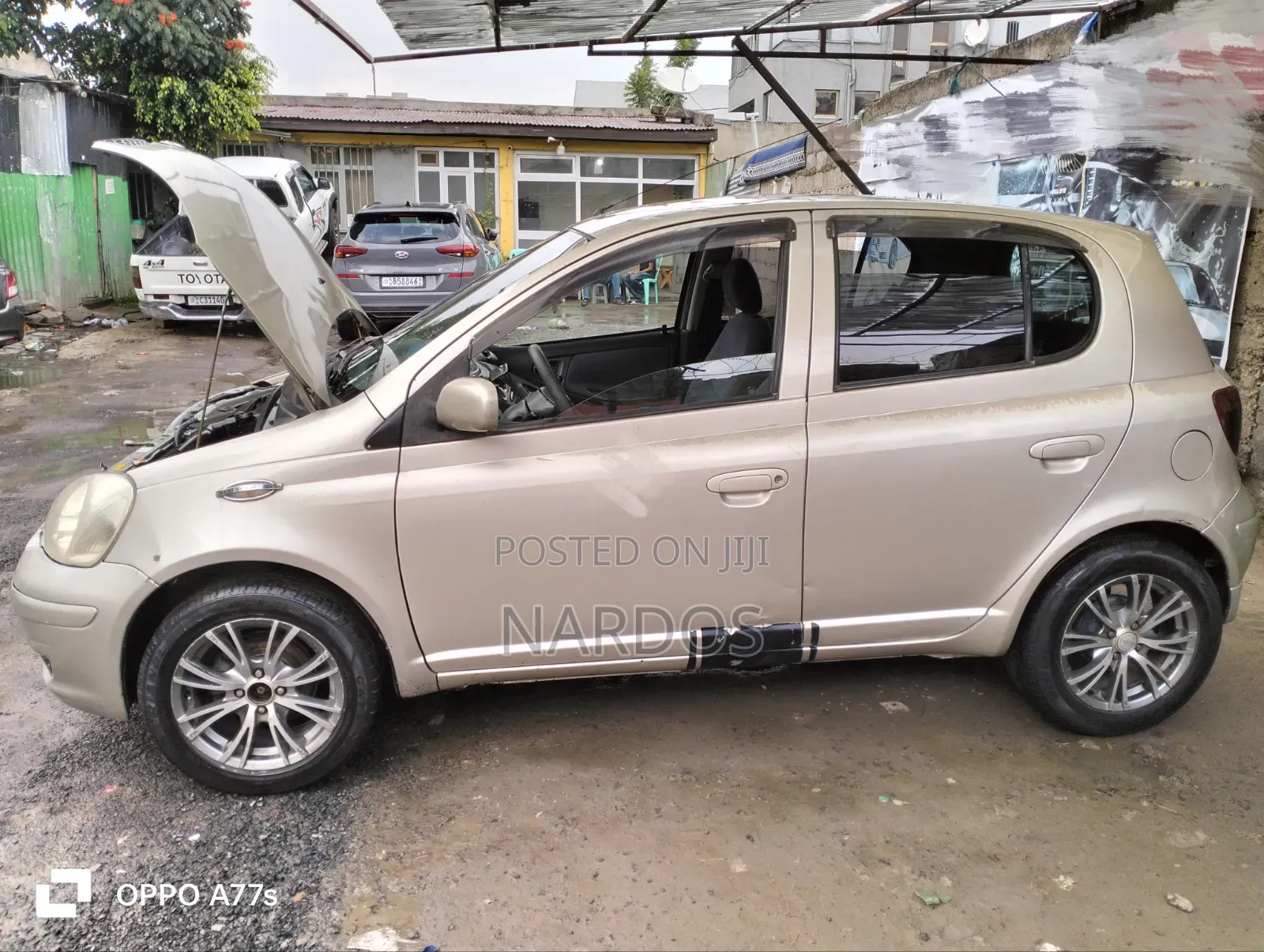 Toyota Vitz 2002 Gold