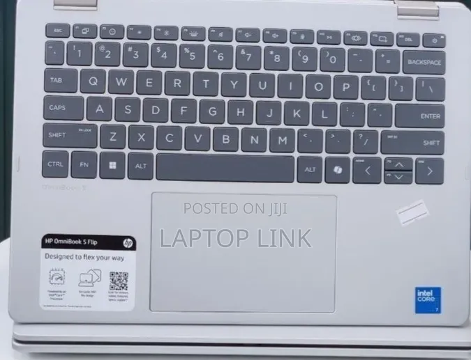 New Laptop HP OmniBook 5 Flip 16GB Intel Core 7 SSD 512GB