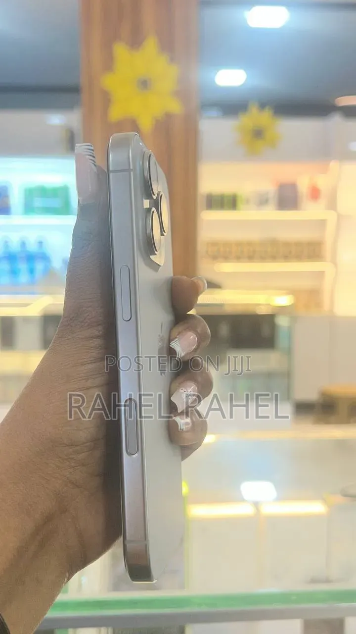 Apple iPhone 16 Pro 128 GB Silver
