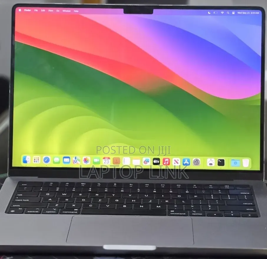New Laptop Apple MacBook Pro 2023 M3 8GB Apple M3 Pro SSD 512GB