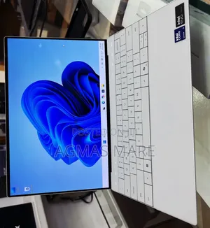 New Laptop Dell XPS 13 16GB Intel Core Ultra 7 SSD 512GB