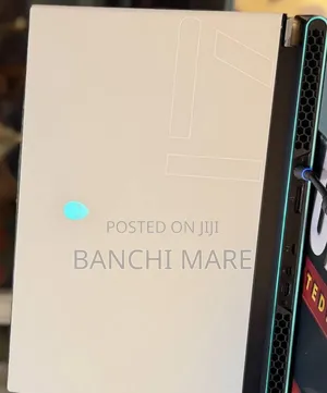 New Laptop Alienware X17 R1 8GB Intel Core i7 SSD 512GB