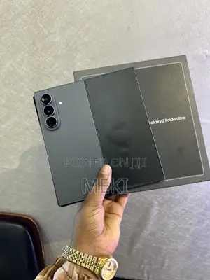 New Samsung Galaxy Z Fold8 Ultra 256 GB Graphite