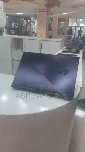 Laptop Asus ROG Zephyrus G15 16GB AMD Ryzen 7 SSD 512GB