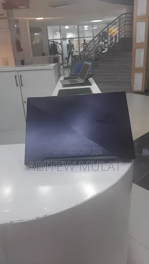 Laptop Asus ROG Zephyrus G15 16GB AMD Ryzen 7 SSD 512GB