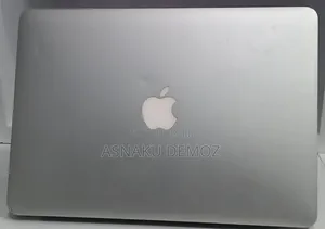 New Laptop Apple MacBook Air 2017 8GB Intel Core i7 SSD 128GB