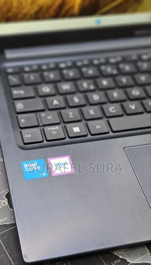 New Laptop Asus Vivobook 15 16GB Intel Core i5 SSD 512GB