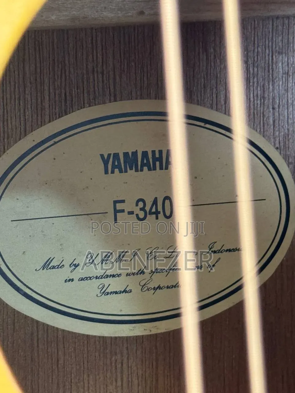 Yamaha F340 Guitar