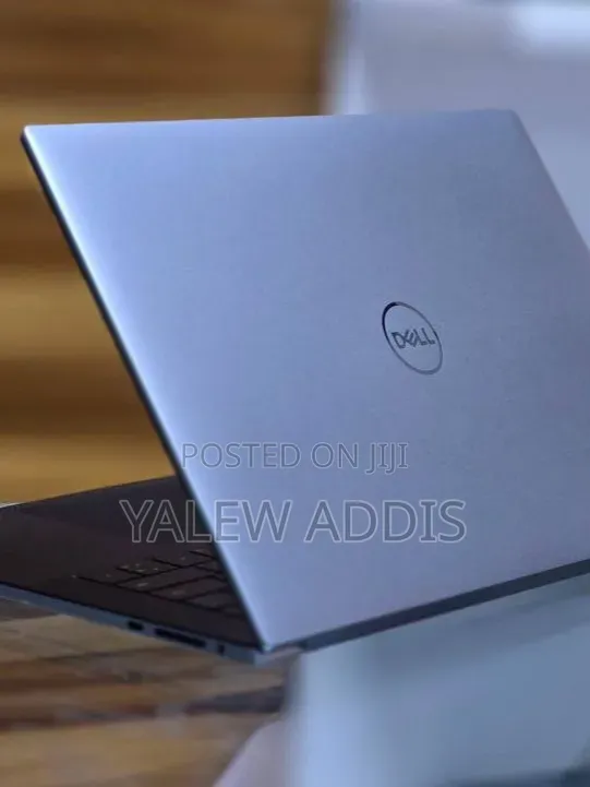 New Laptop Dell Precision 5540 16GB Intel Core i9 SSD 512GB