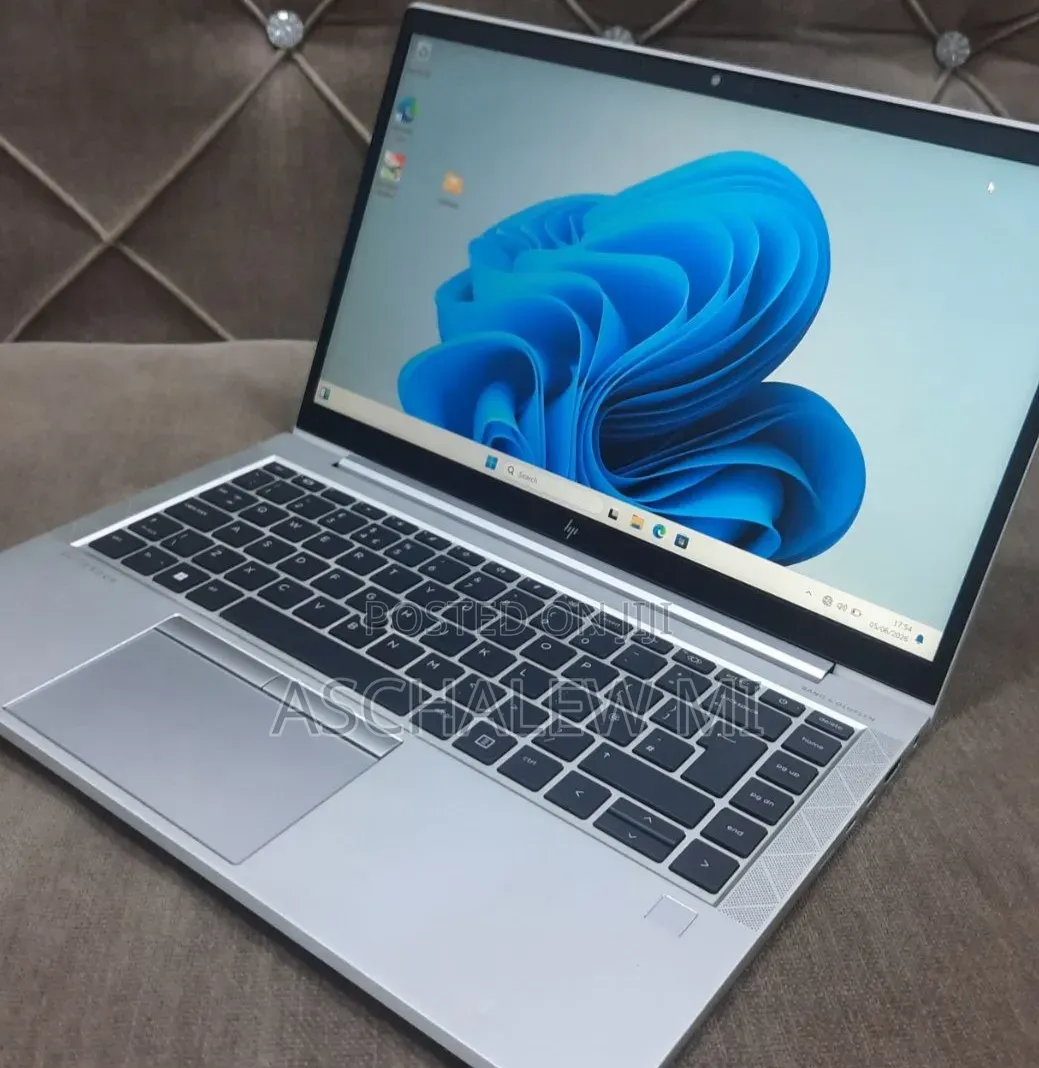 New Laptop HP EliteBook 840 G8 16GB Intel Core i7 SSD 512GB